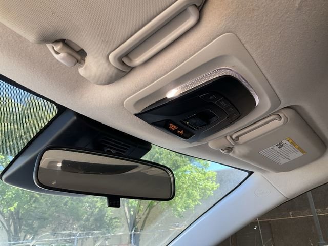 Thumbnail: 2025 Toyota Corolla - 25