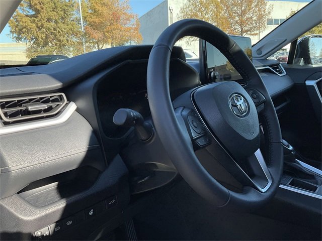 Thumbnail: 2025 Toyota RAV4 - 10