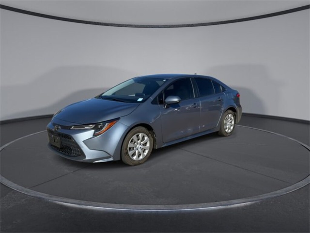Used 2021 Toyota Corolla LE Sedan
