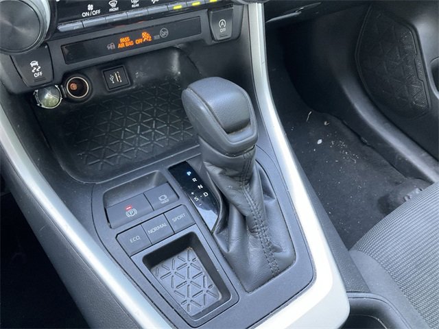 Thumbnail: 2024 Toyota RAV4 - 24