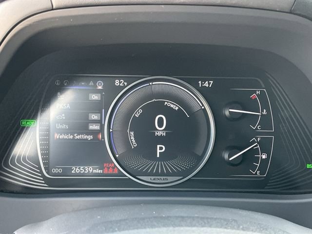 Thumbnail: 2023 Lexus UX - 27