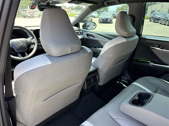 Thumbnail: 2025 Toyota Camry - 13