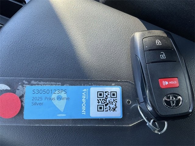 Thumbnail: 2025 Toyota Prius - 27