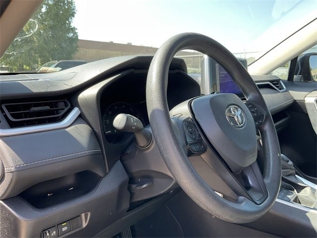 Thumbnail: 2025 Toyota RAV4 - 10