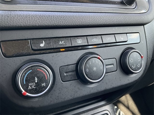 Thumbnail: 2017 Volkswagen Tiguan - 22