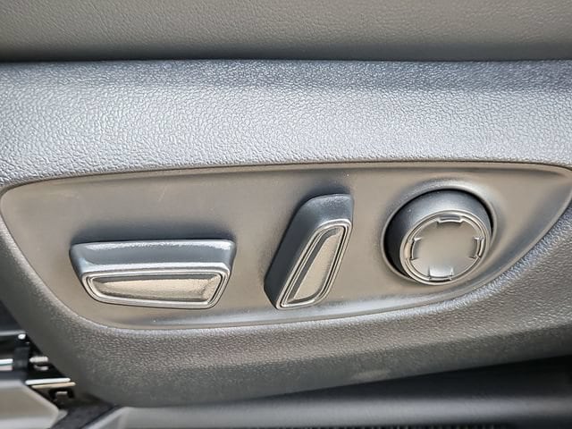 Thumbnail: 2026 Toyota Sienna - 15