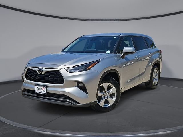Pre-Owned 2024 Toyota Highlander LE