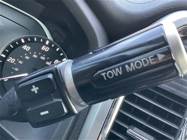 Thumbnail: 2021 Nissan Titan - 23