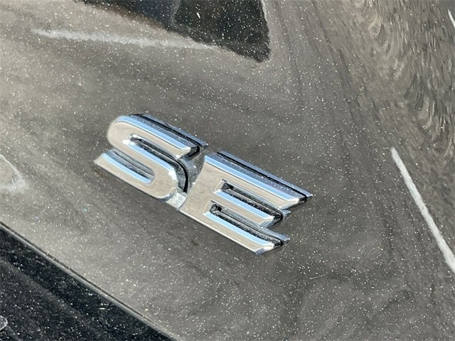 Thumbnail: 2025 Toyota Camry - 11