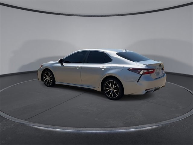 Thumbnail: 2022 Toyota Camry - 6