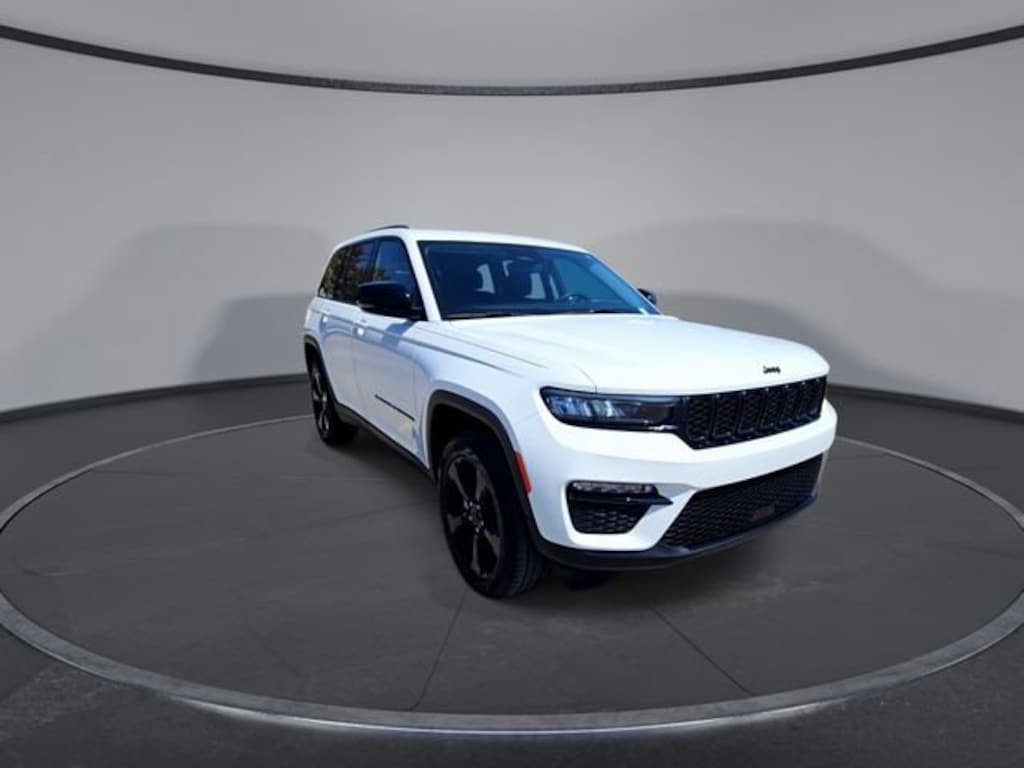Used 2023 Jeep Grand Cherokee Limited SUV