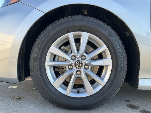 Thumbnail: 2025 Toyota Camry - 11