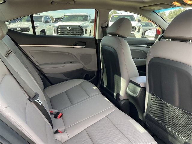 Thumbnail: 2020 Hyundai Elantra - 17