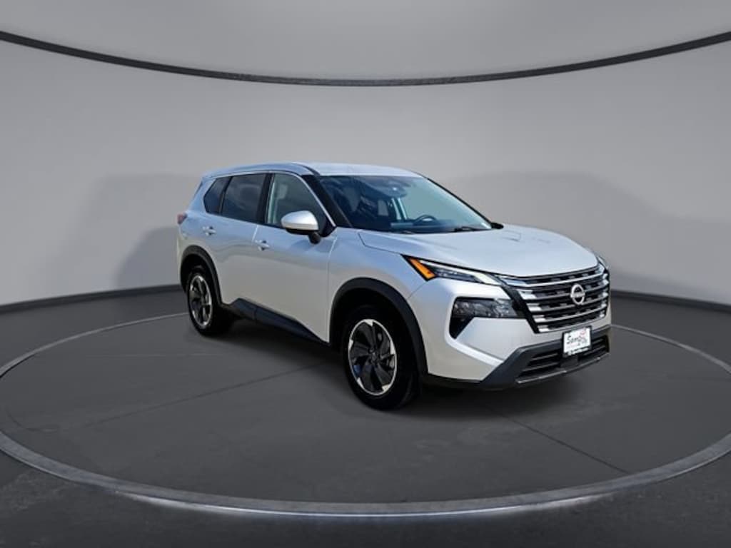 Used 2024 Nissan Rogue SV SUV