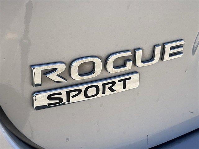 Thumbnail: 2019 Nissan Rogue Sport - 11