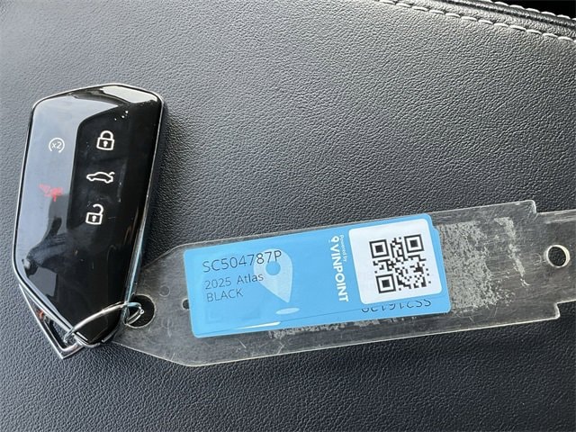 Thumbnail: 2025 Volkswagen Atlas - 26