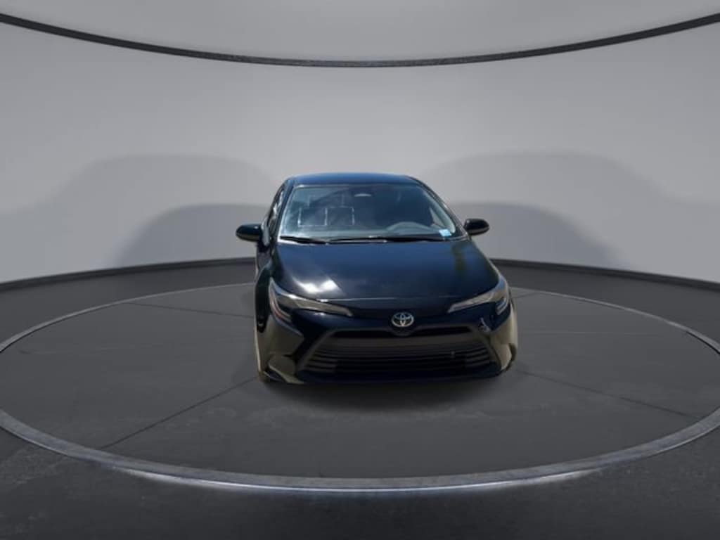 Used 2025 Toyota Corolla LE Sedan