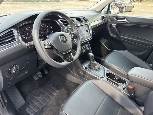 Thumbnail: 2021 Volkswagen Tiguan - 10