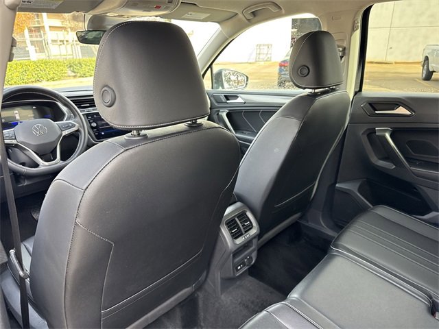 Thumbnail: 2024 Volkswagen Tiguan - 13