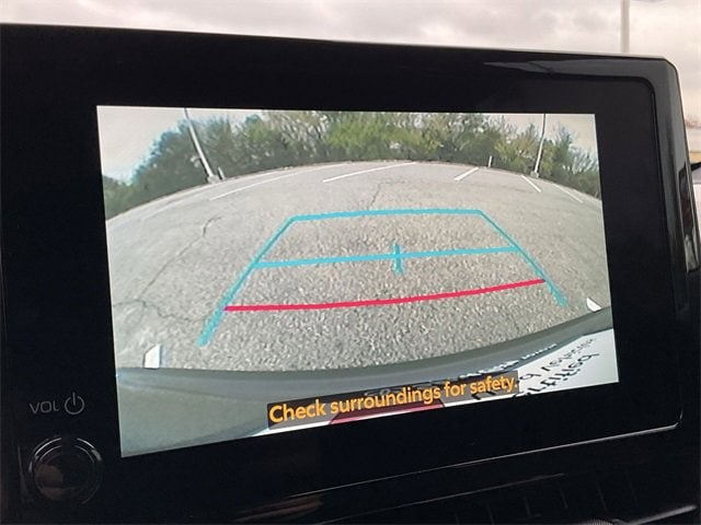 Thumbnail: 2025 Toyota Corolla Cross - 21