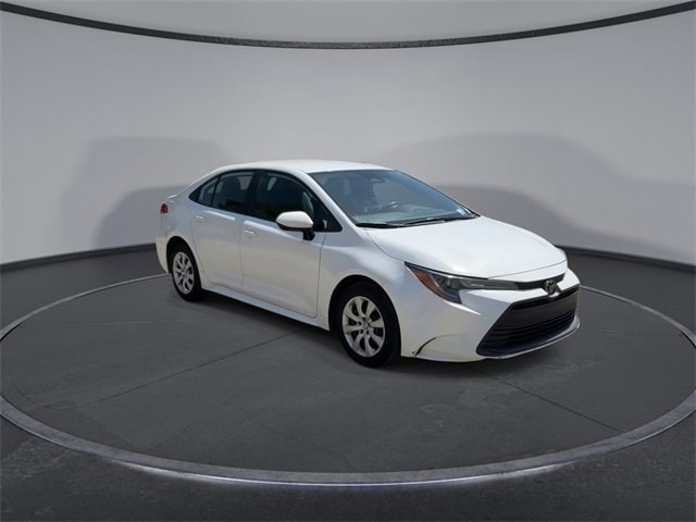 Used 2024 Toyota Corolla LE with VIN 5YFB4MDE9RP083568 for sale in Northfield, Minnesota