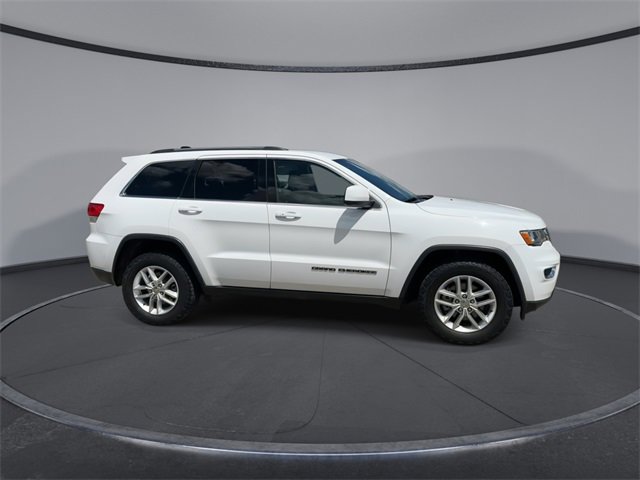 Thumbnail: 2017 Jeep Grand Cherokee - 9