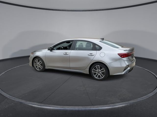 Thumbnail: 2023 Kia Forte - 6