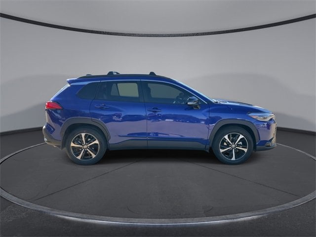 Thumbnail: 2025 Toyota Corolla Cross - 9