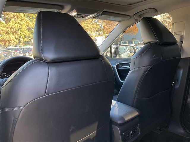 Thumbnail: 2022 Toyota RAV4 - 16