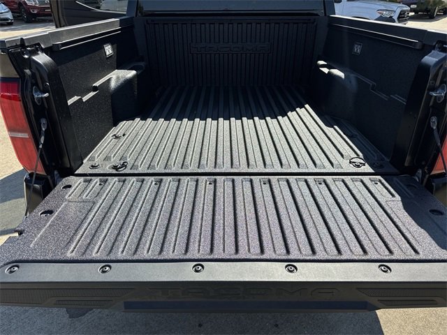 Thumbnail: 2025 Toyota Tacoma - 15