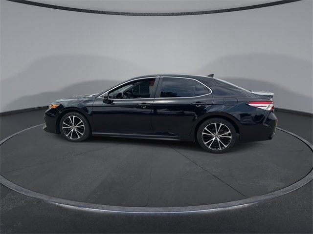 2020 Toyota Camry SE 5