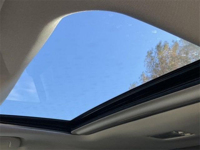 Thumbnail: 2020 Nissan Rogue Sport - 15