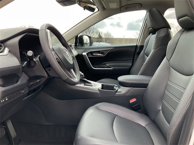 Thumbnail: 2025 Toyota RAV4 - 13