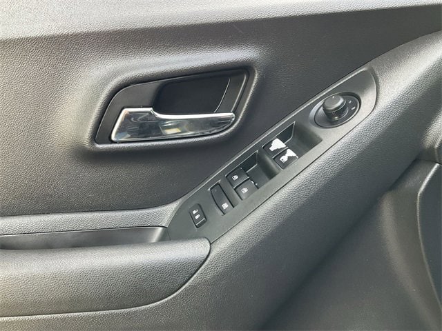 Thumbnail: 2020 Chevrolet Trax - 13