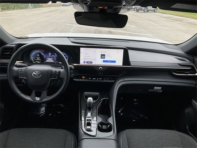 Thumbnail: 2024 Toyota Crown - 18