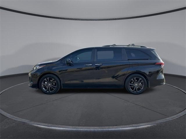 Thumbnail: 2025 Toyota Sienna - 5