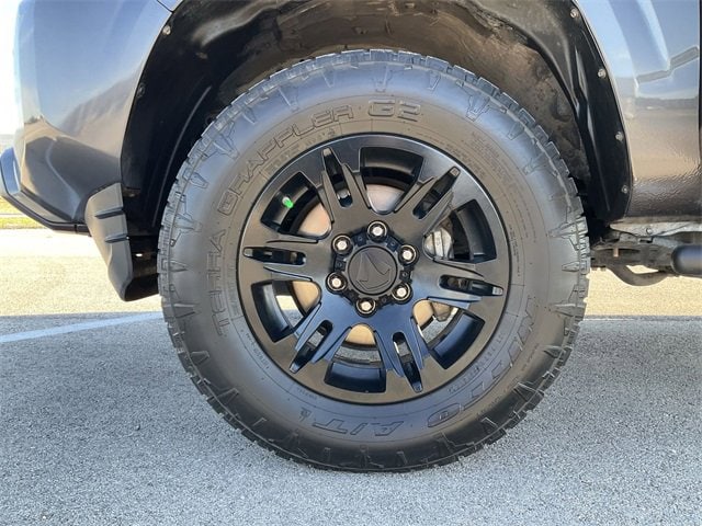 Thumbnail: 2022 Toyota Tacoma - 12