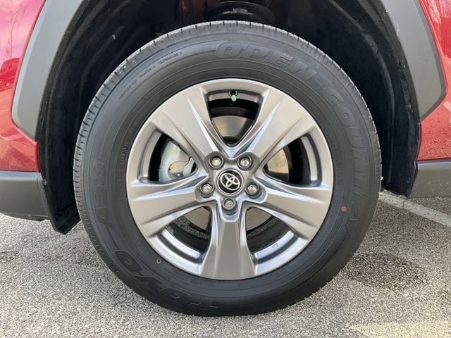 Thumbnail: 2025 Toyota RAV4 - 12