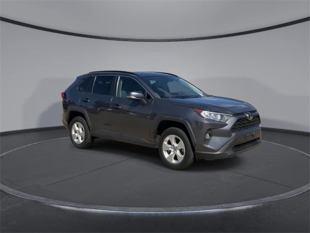 Used 2021 Toyota RAV4 XLE SUV