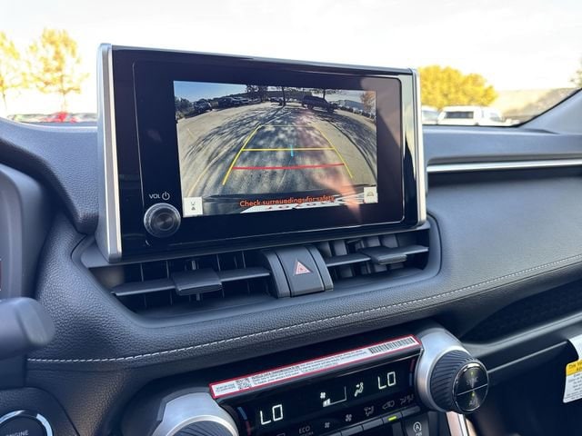 Thumbnail: 2025 Toyota RAV4 - 21