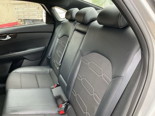 Thumbnail: 2023 Kia Forte - 15