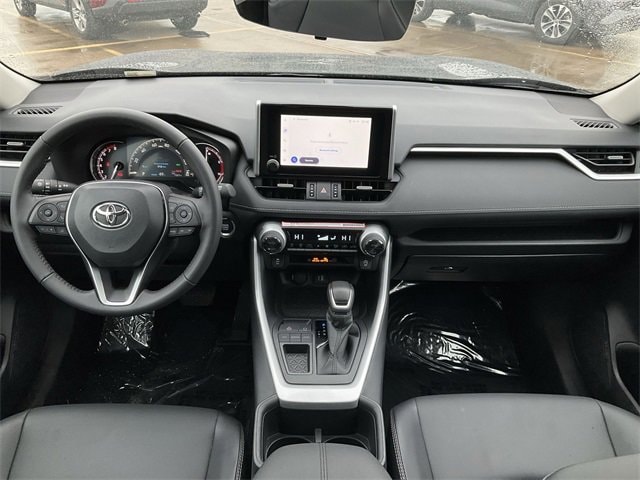 Thumbnail: 2025 Toyota RAV4 - 19