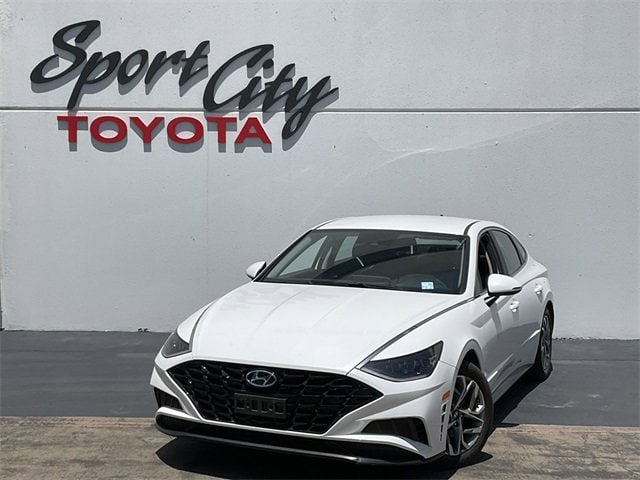 Thumbnail: 2023 Hyundai Sonata - 1