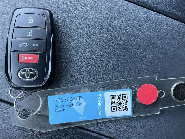Thumbnail: 2024 Toyota Highlander - 29