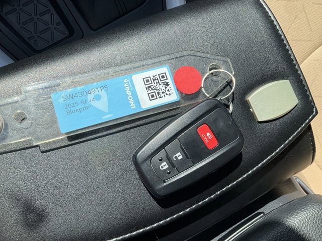 Thumbnail: 2025 Toyota RAV4 - 28