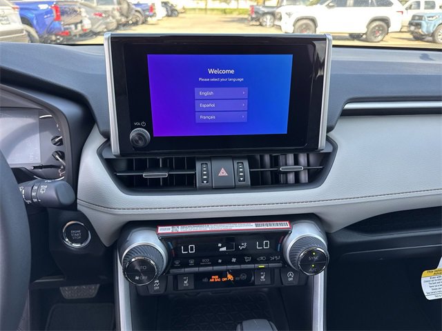 Thumbnail: 2025 Toyota RAV4 - 21