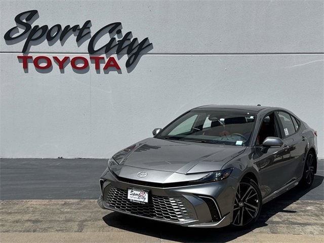 2025 Toyota Camry XSE's photo