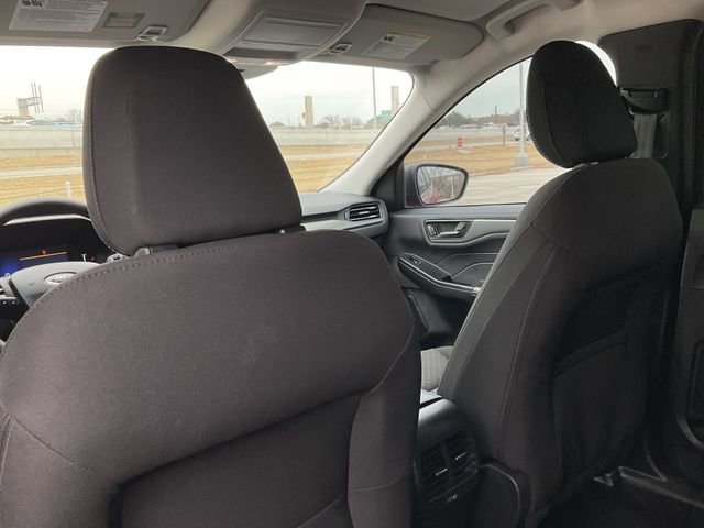 Thumbnail: 2023 Ford Escape - 15