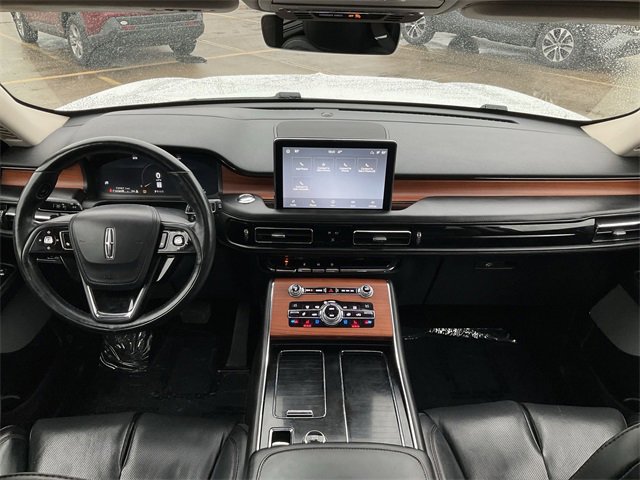 Thumbnail: 2020 Lincoln Aviator - 18