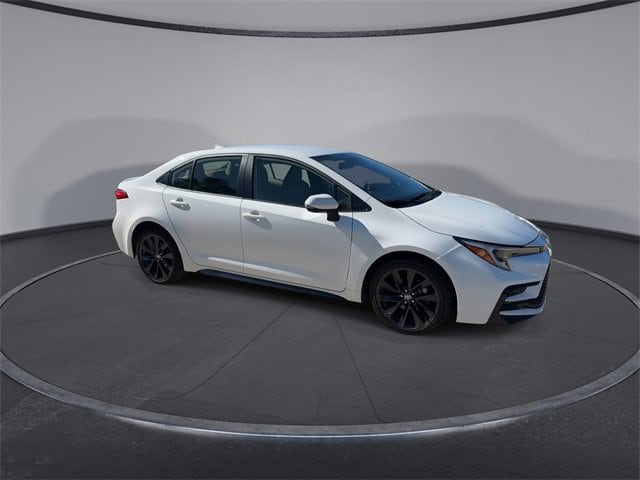 Thumbnail: 2024 Toyota Corolla - 9